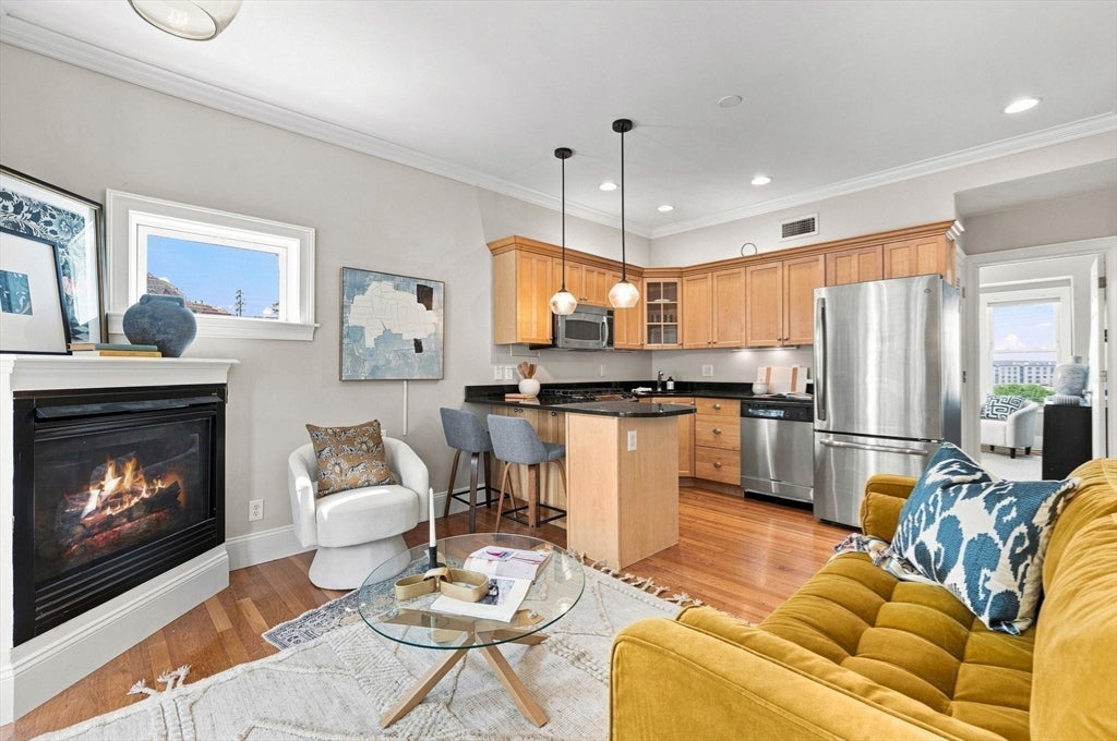 77 Old Harbor St #3, Boston, MA, 77 Old Harbor St #3, Boston, MA Photo #9