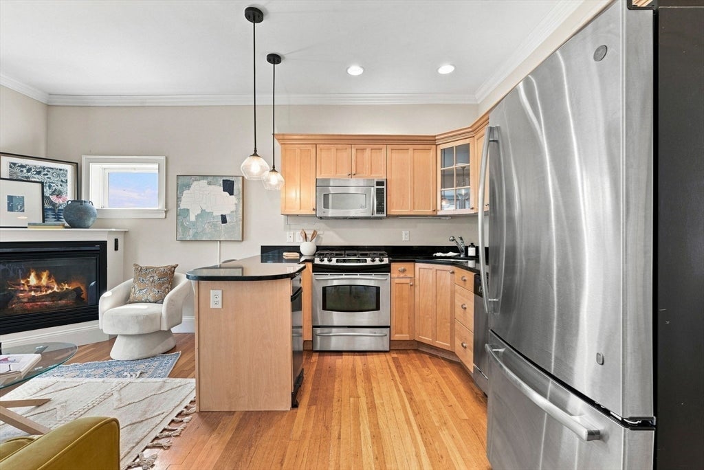 77 Old Harbor St #3, Boston, MA, 77 Old Harbor St #3, Boston, MA Photo #4