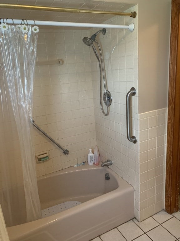 156 Eastview Ave, Somerset, MA Photo #26