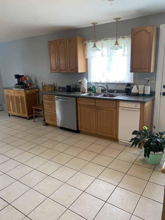 156 Eastview Ave, Somerset, MA Photo #17