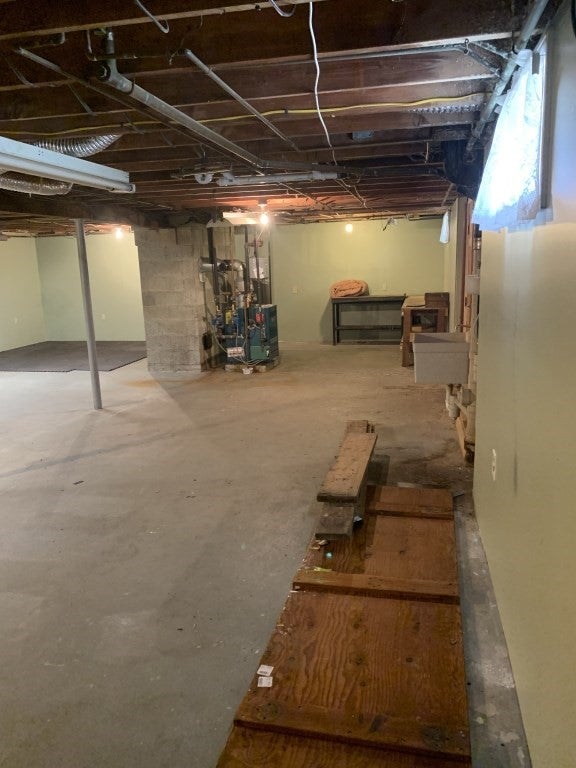 156 Eastview Ave, Somerset, MA Photo #37