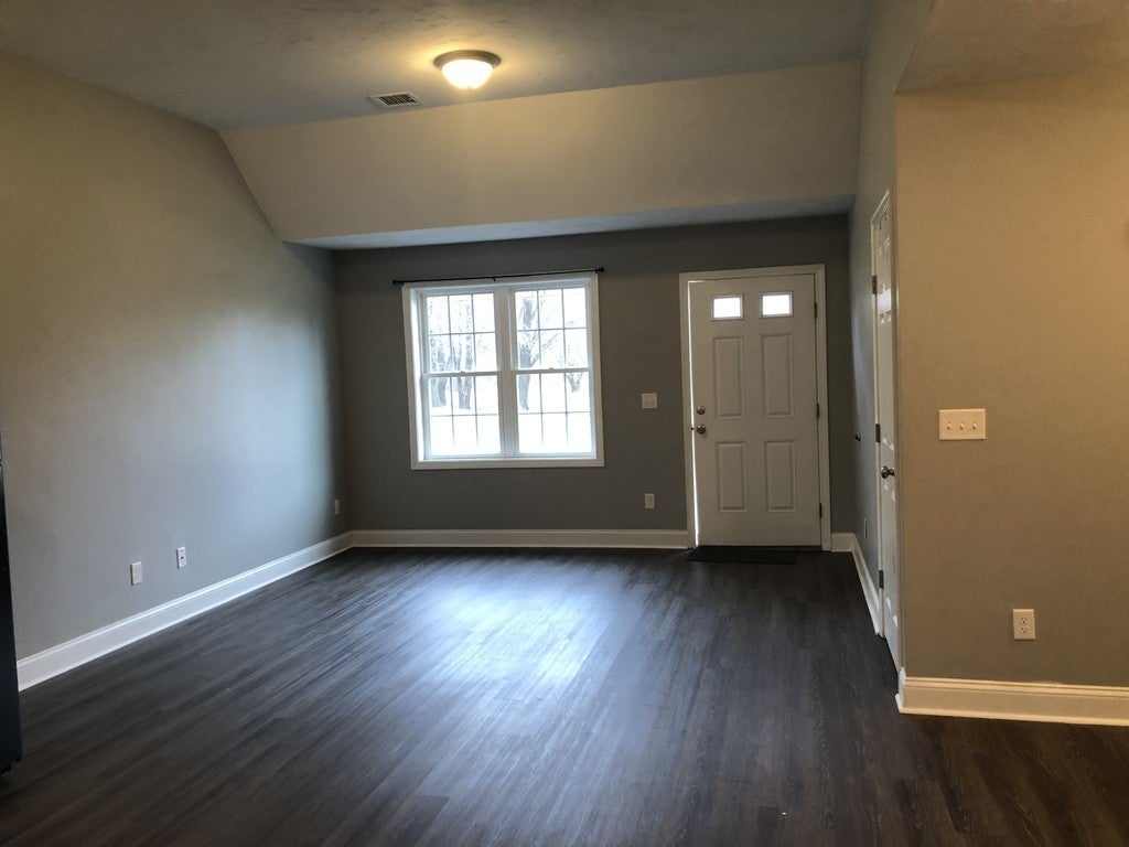 337 Middle Road A