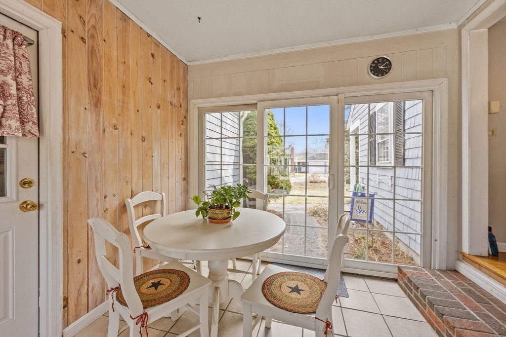 Dennis, Massachusetts 02660, United States, 3 Bedrooms Bedrooms, ,3 BathroomsBathrooms,Residential,Pending,101303