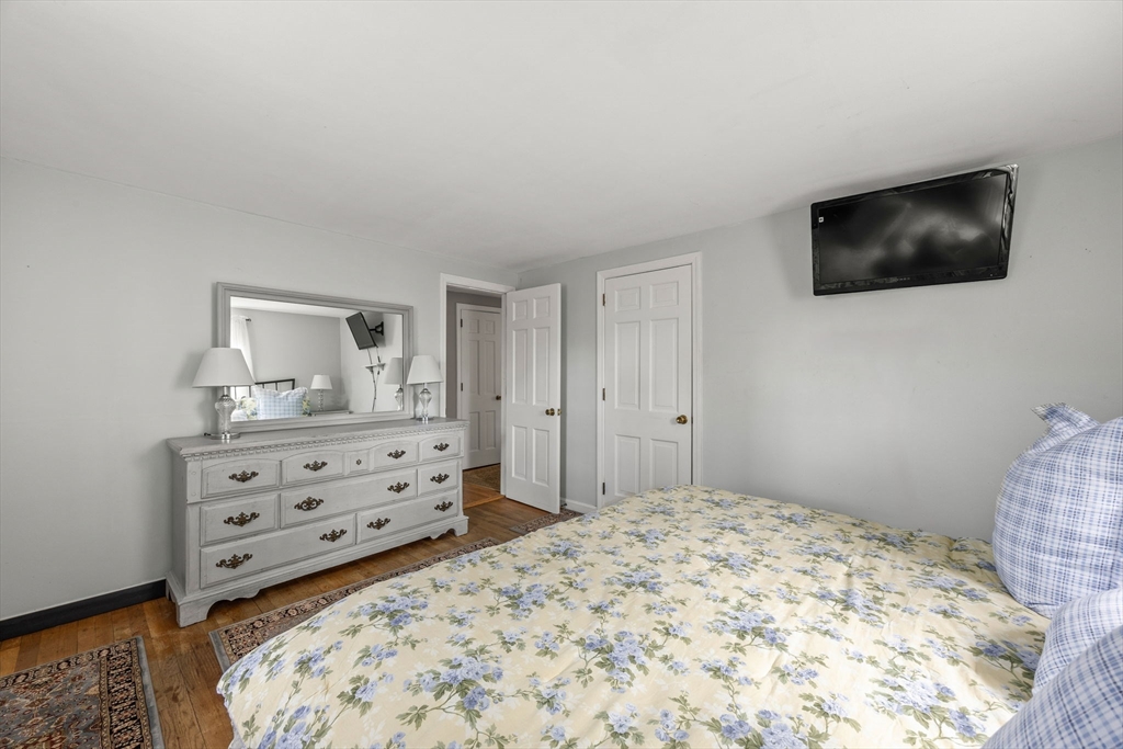 Dennis, Massachusetts 02660, United States, 3 Bedrooms Bedrooms, ,3 BathroomsBathrooms,Residential,Pending,101303