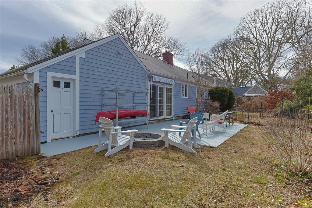 Dennis, Massachusetts 02660, United States, 3 Bedrooms Bedrooms, ,3 BathroomsBathrooms,Residential,Pending,101303