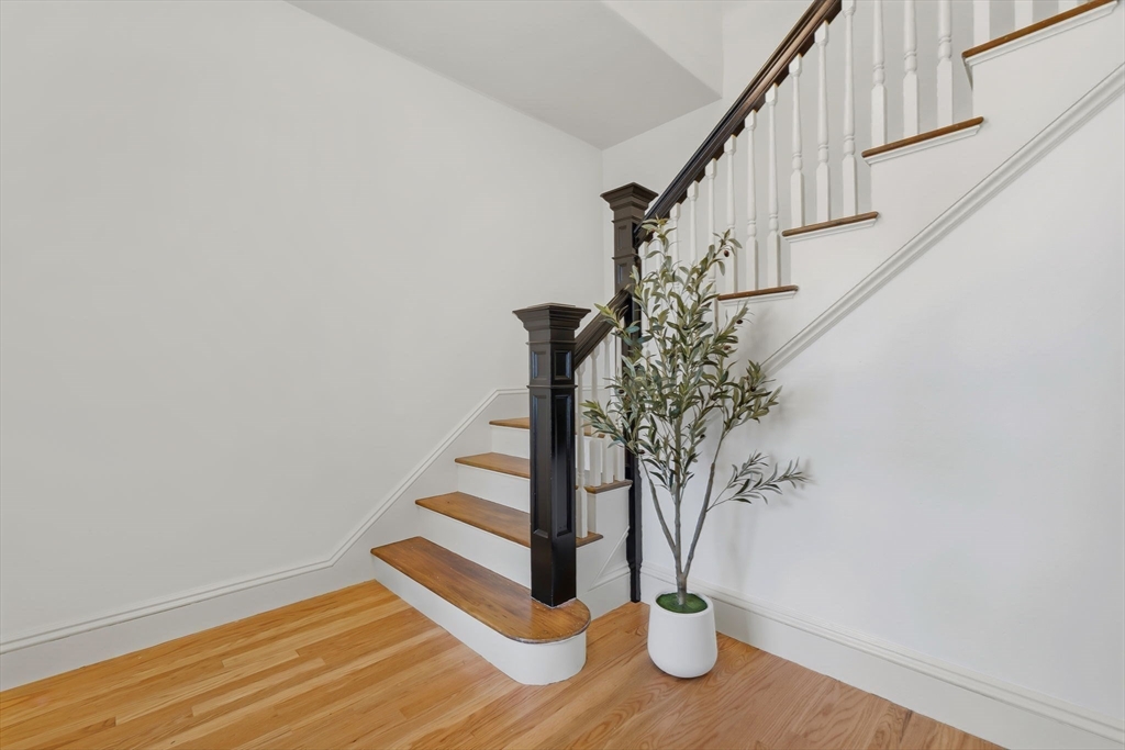 32 Ocean St
