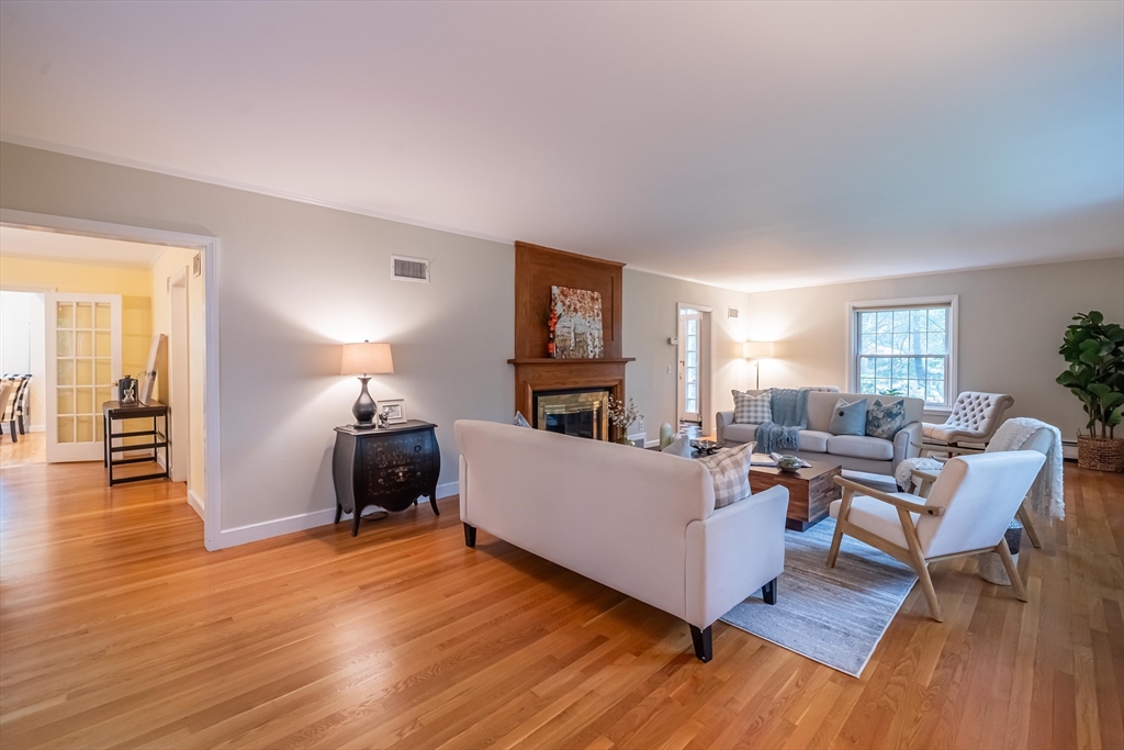 103 Outlook Dr
