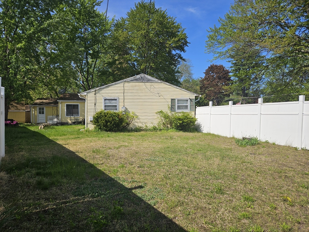 20 Treetop Ave