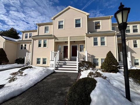 8 Lamplighter Lane 8 Easton MA 02375