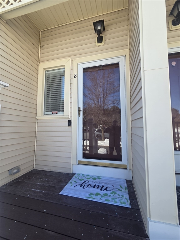 8 Lamplighter Lane 8