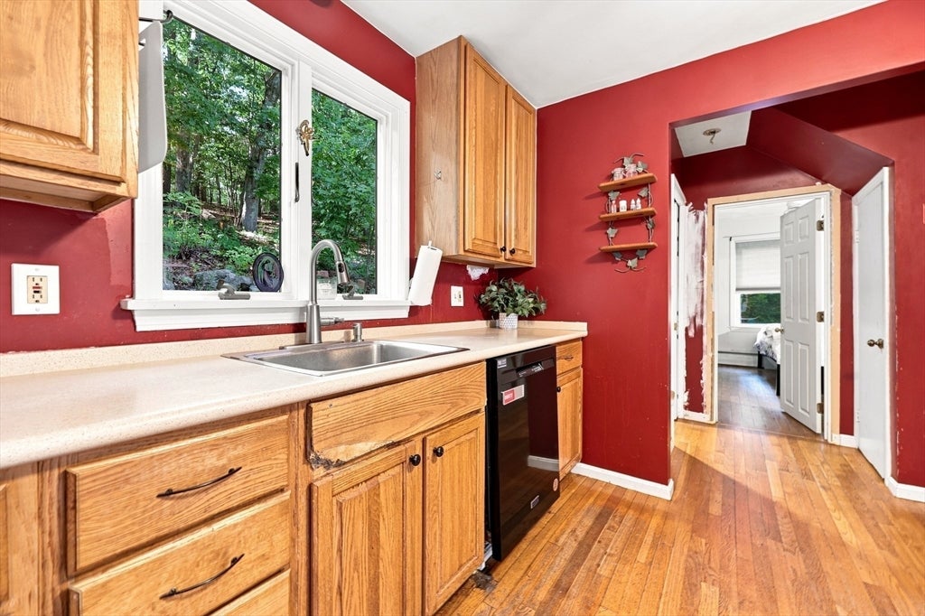 79 Waverly Rd, Woburn, MA, 79 Waverly Rd, Woburn, MA Photo #9