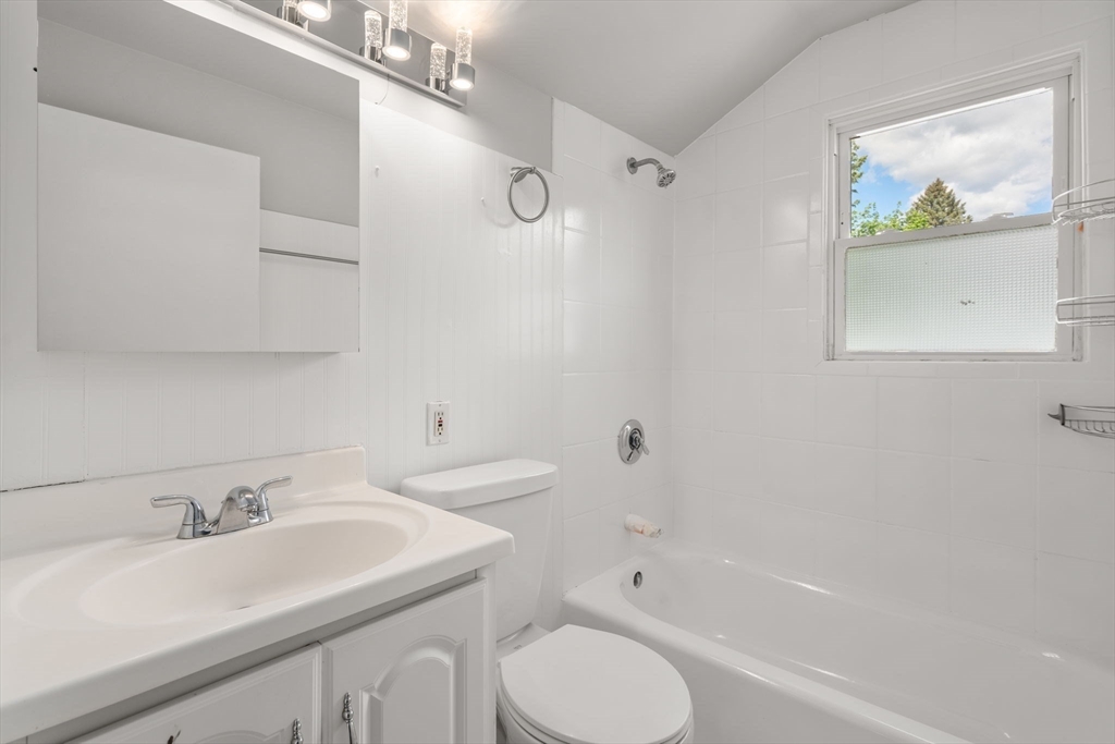 8 Sunset Drive, Framingham, MA Photo #25
