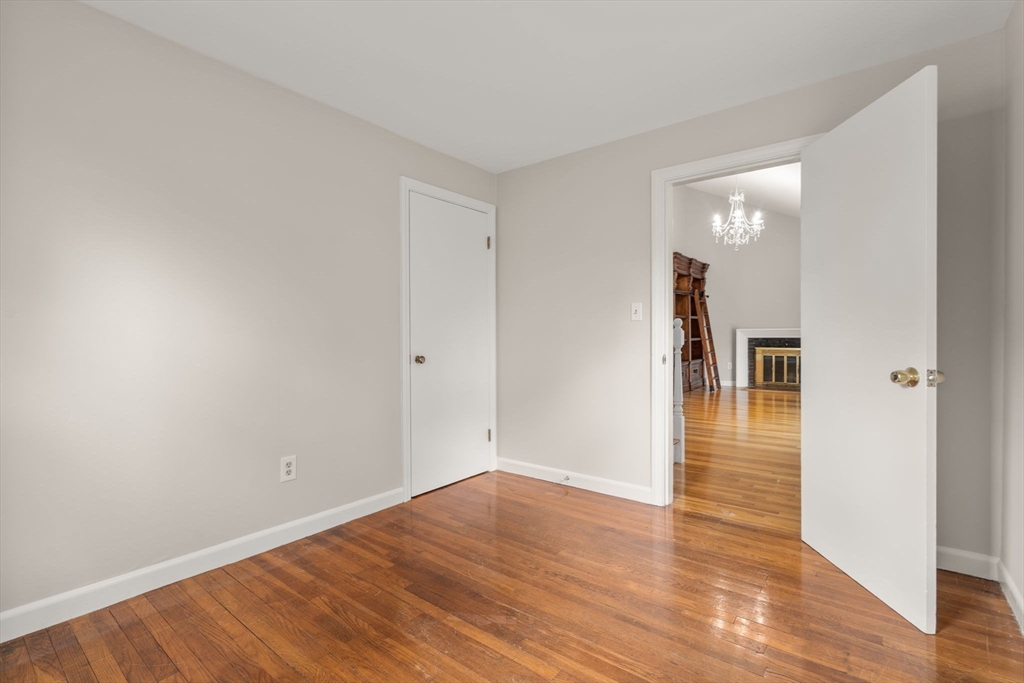 8 Sunset Drive, Framingham, MA Photo #17