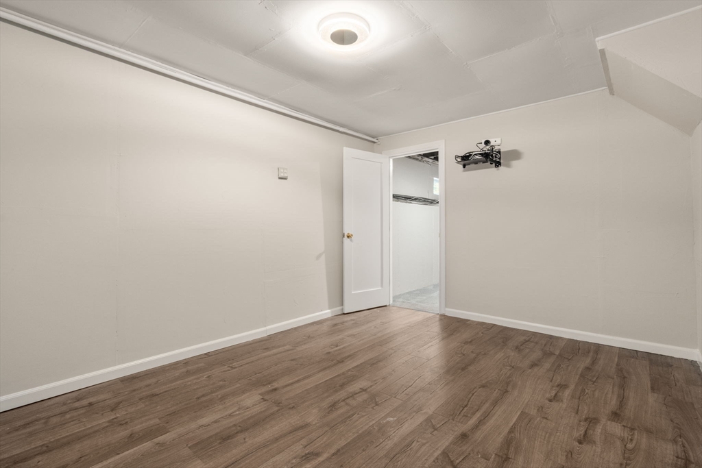 8 Sunset Drive, Framingham, MA Photo #28