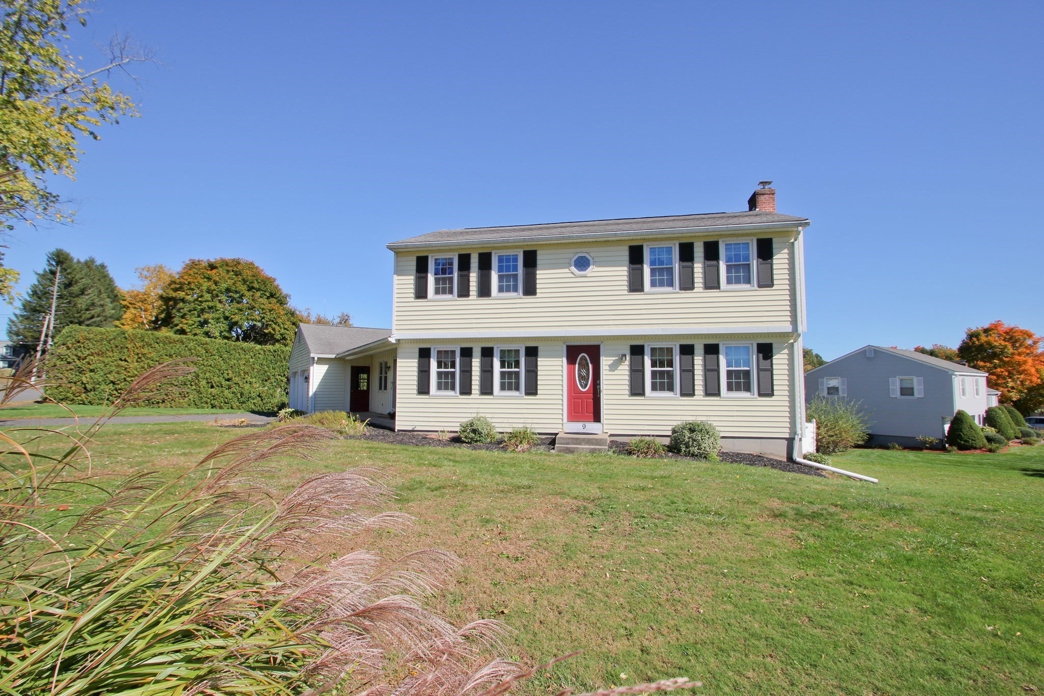 Photo of 9 Stony Hill Rd, Agawam, MA