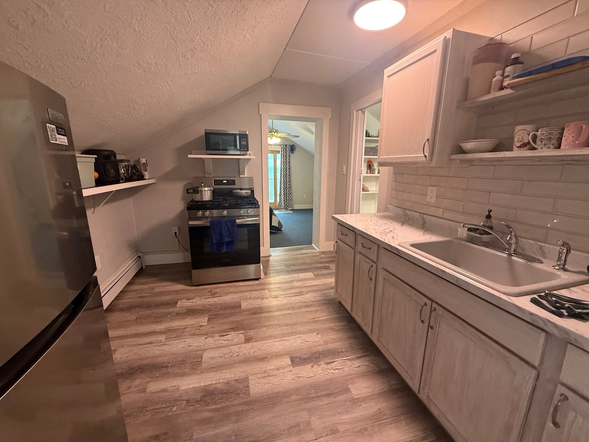 154 Broadsound Ave 2