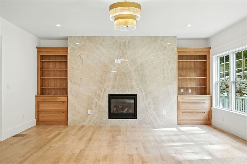 9 Saint James Ct