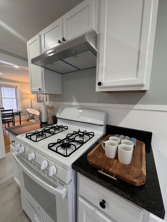 18 Emerald Avenue 2