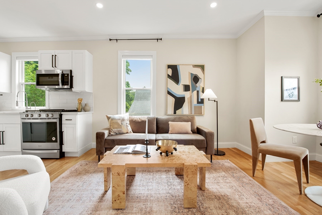 34 Leniston St. 2