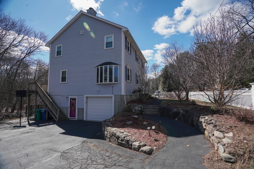 93 A Lexington St
