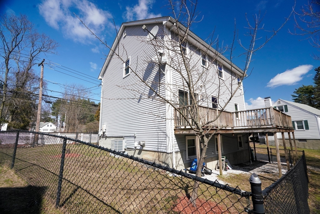 93 A Lexington St