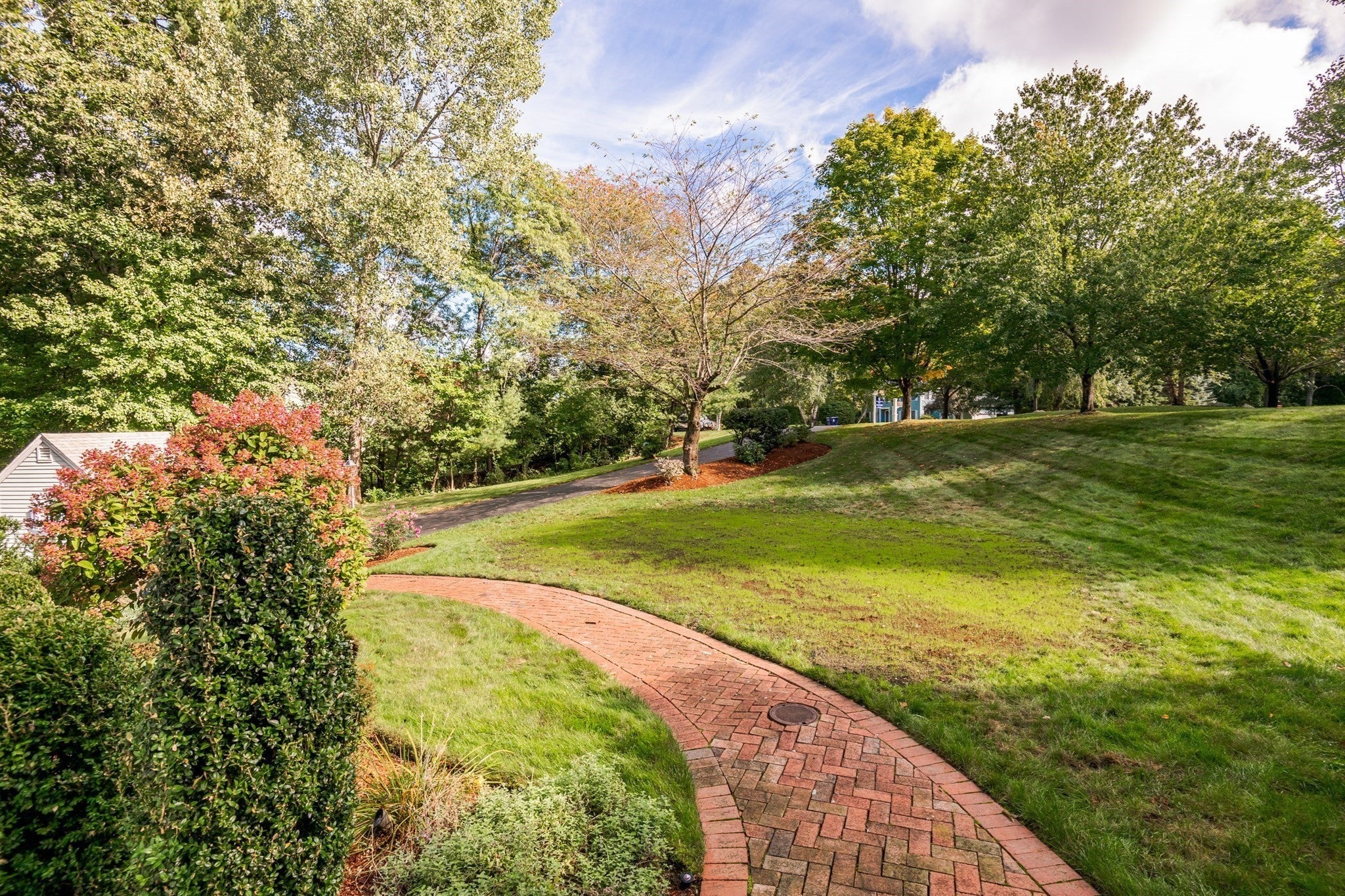 11 Currier Rd