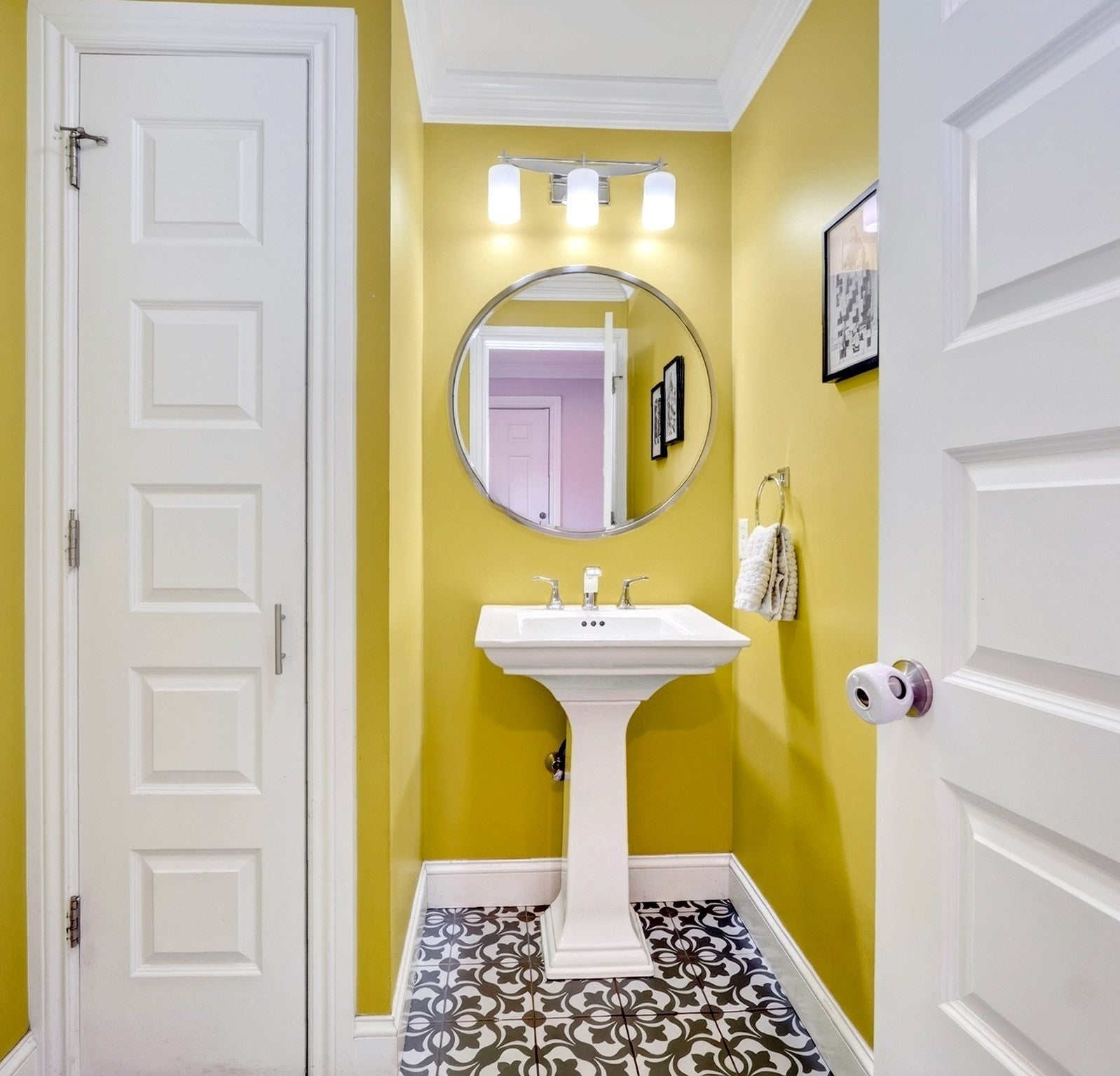 19 Rockwood St, Melrose, MA Photo #12