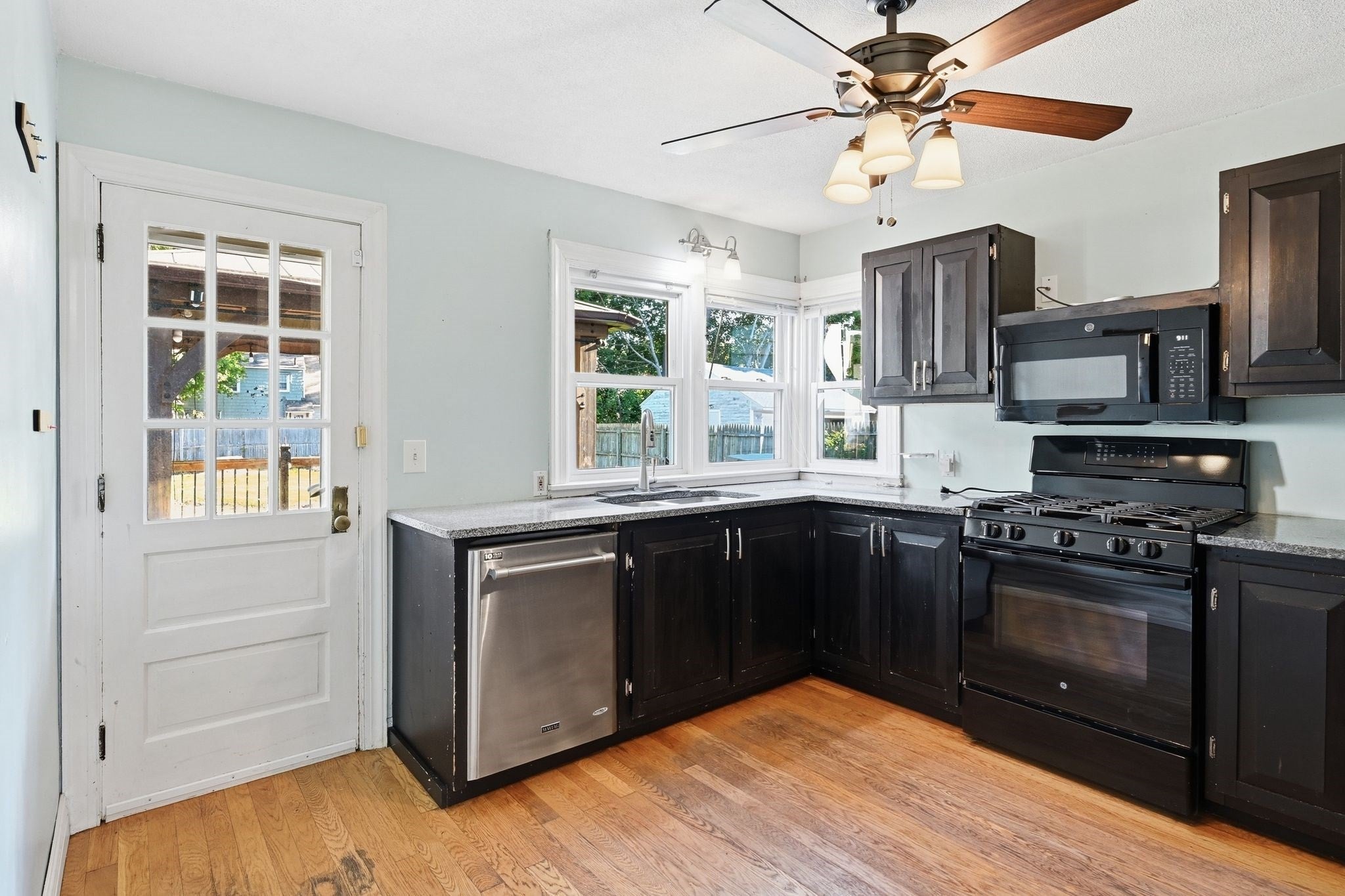 46 Mckinley Ter, Westfield, MA, 46 Mckinley Ter, Westfield, MA Photo #12