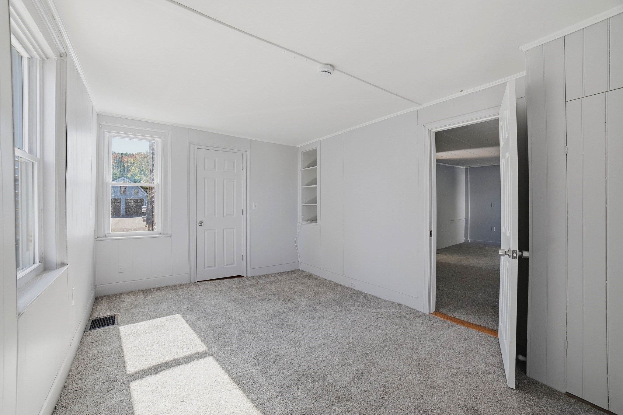 24 Collins, Amesbury, MA Photo #12