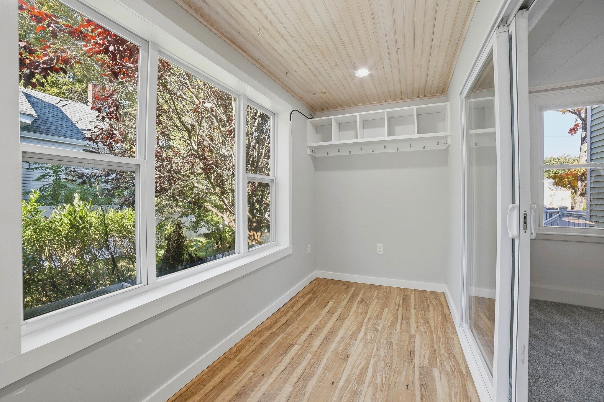 24 Collins, Amesbury, MA Photo #6