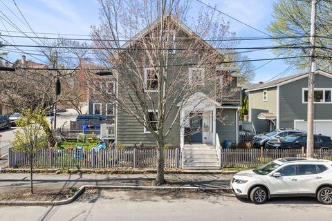 Photo of 149 Elm Street, Marblehead, MA 01945 (MLS # 73504056)