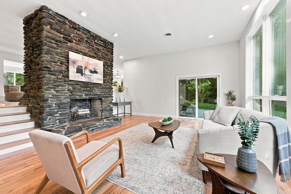 20 Longfellow Rd, Holyoke, MA, 20 Longfellow Rd, Holyoke, MA Photo #13