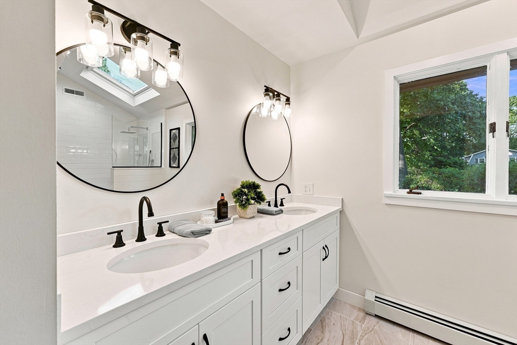 20 Longfellow Rd, Holyoke, MA, 20 Longfellow Rd, Holyoke, MA Photo #27