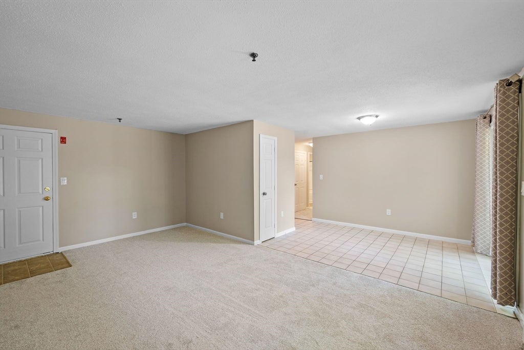68 Lantern Ln #7, Dracut, MA, 68 Lantern Ln #7, Dracut, MA Photo #14