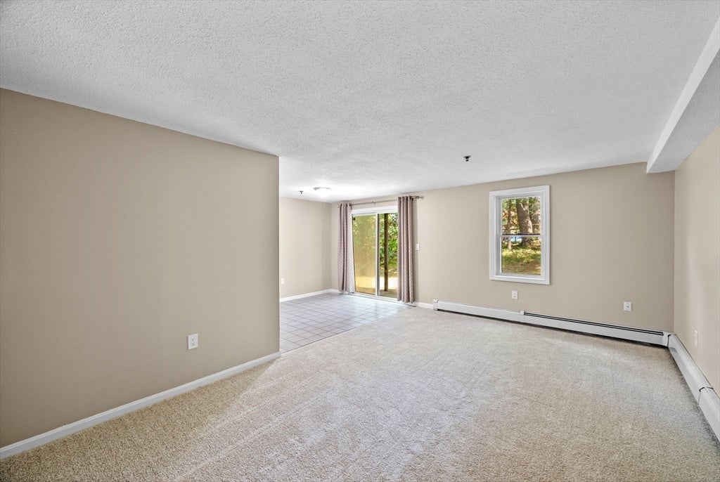 68 Lantern Ln #7, Dracut, MA, 68 Lantern Ln #7, Dracut, MA Photo #12