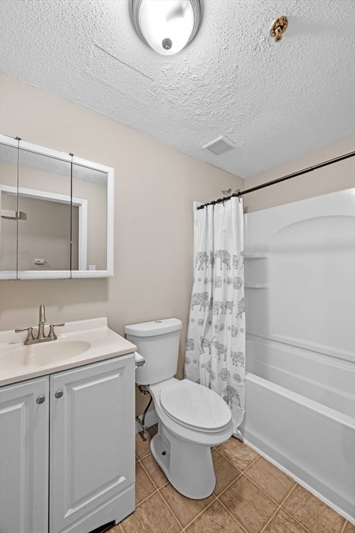 68 Lantern Ln #7, Dracut, MA, 68 Lantern Ln #7, Dracut, MA Photo #24