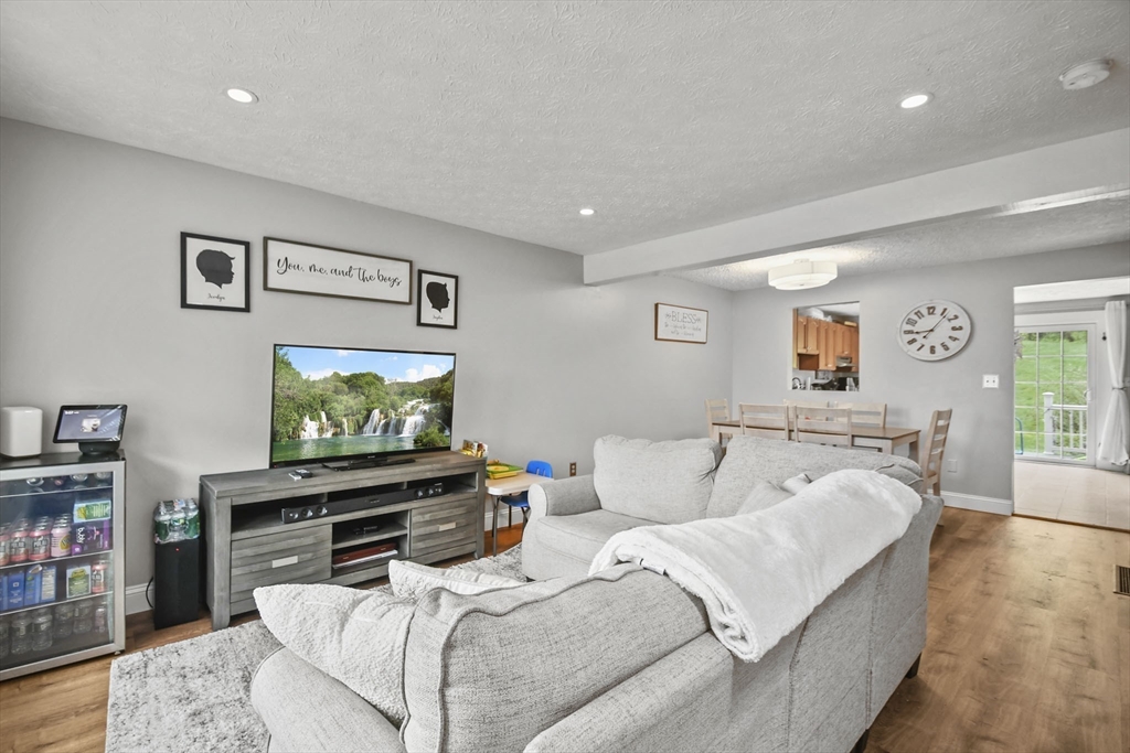 11 Fernwood Drive D