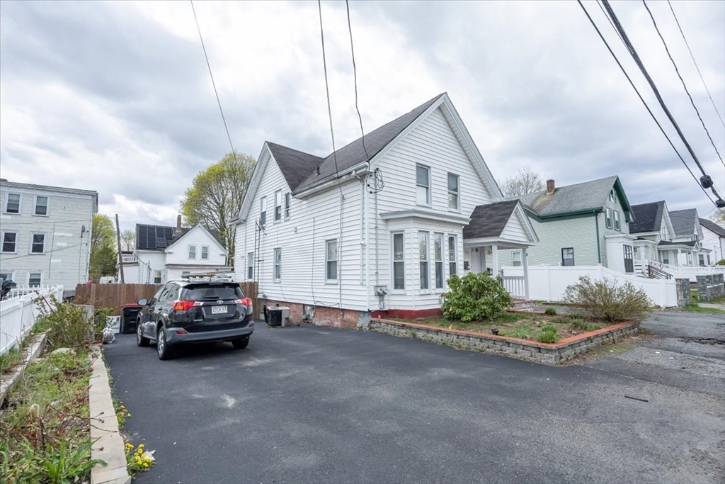 21 Pine Ave