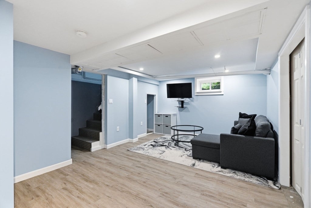 16 Robert Ave, Woburn, MA, 16 Robert Ave, Woburn, MA Photo #23