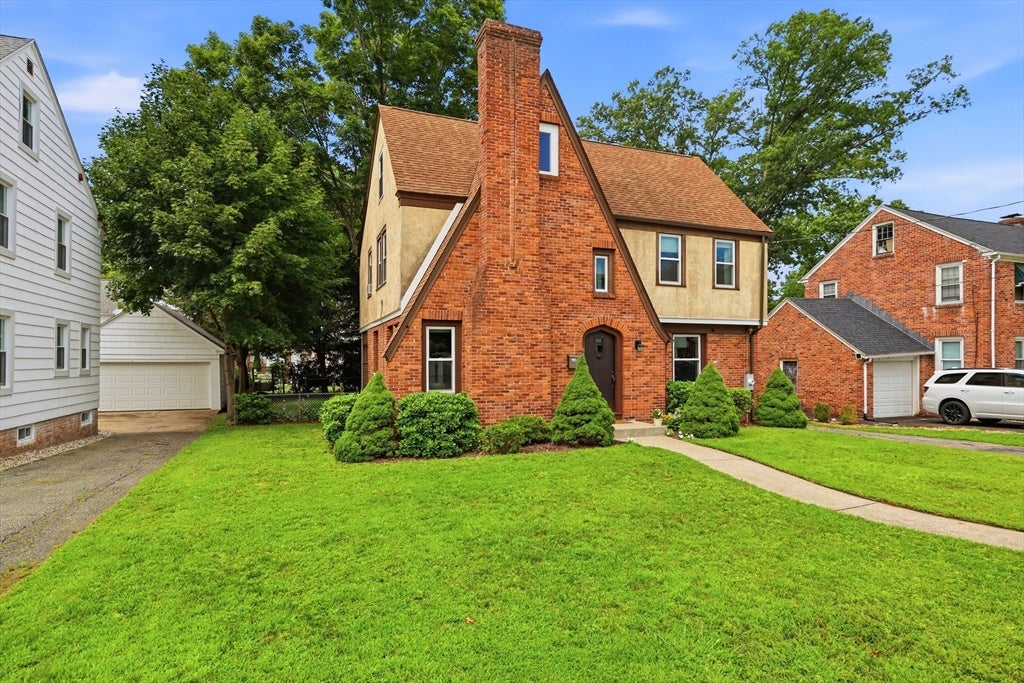 66 Rencelau St, Springfield, MA, 66 Rencelau St, Springfield, MA Photo #2
