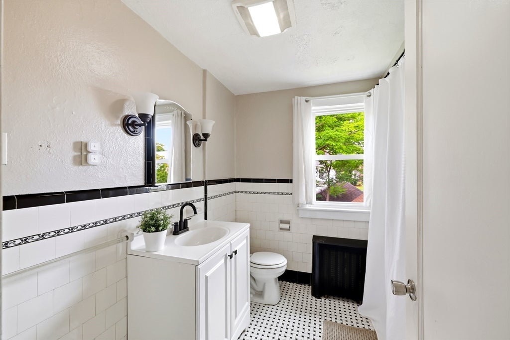 66 Rencelau St, Springfield, MA, 66 Rencelau St, Springfield, MA Photo #29