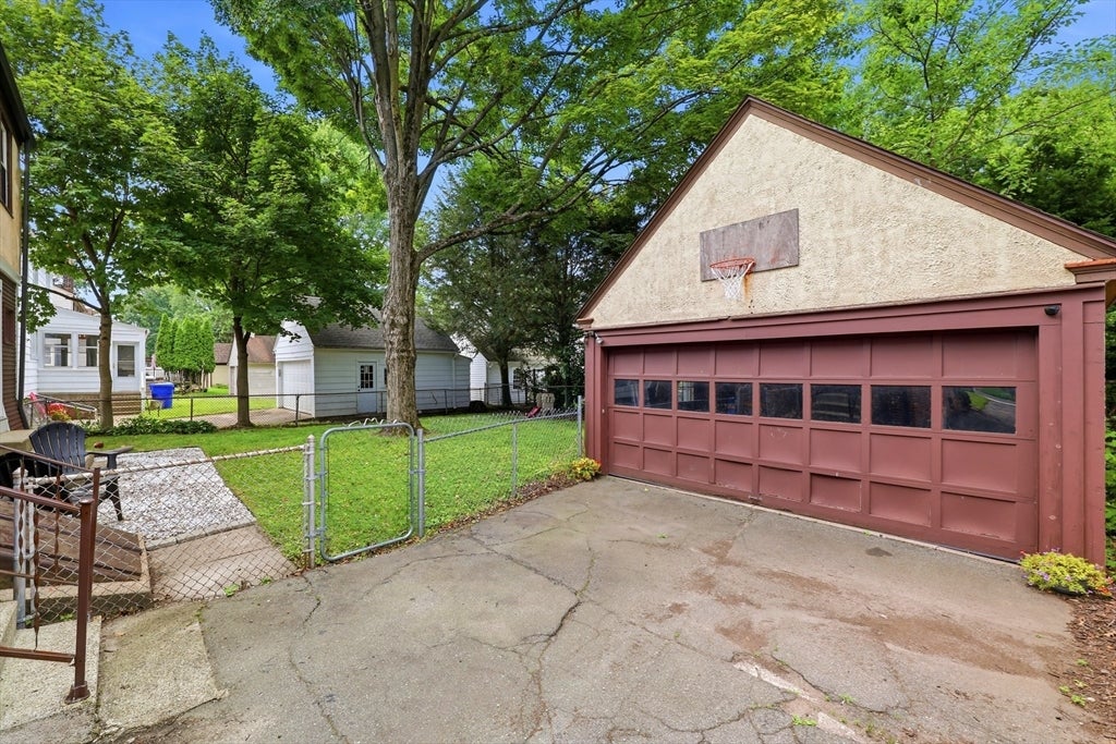 66 Rencelau St, Springfield, MA, 66 Rencelau St, Springfield, MA Photo #39