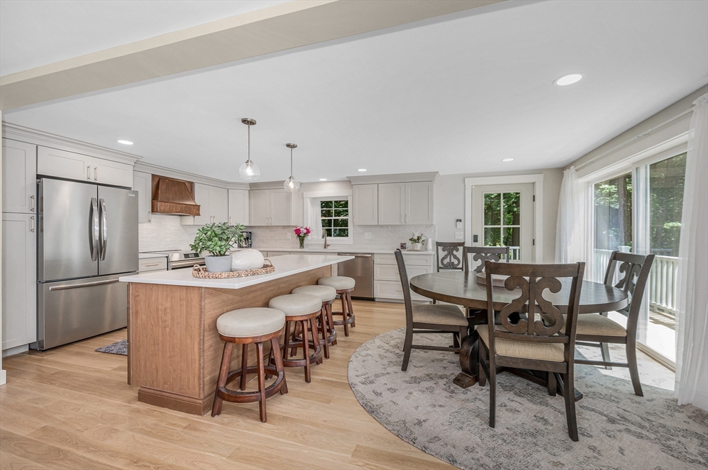 323 Northfield Rd