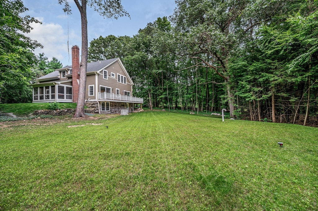 323 Northfield Rd