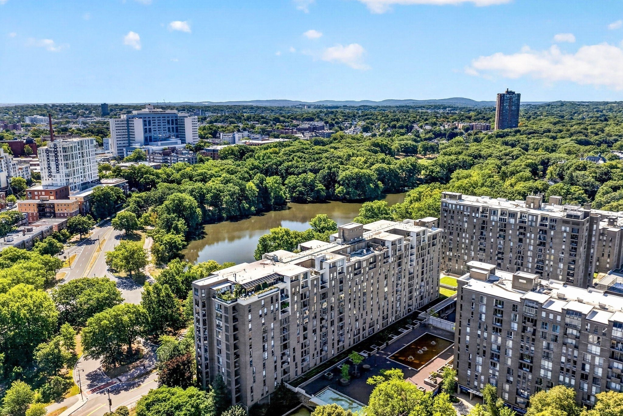 33 Pond Ave #609, Brookline, MA Photo #19