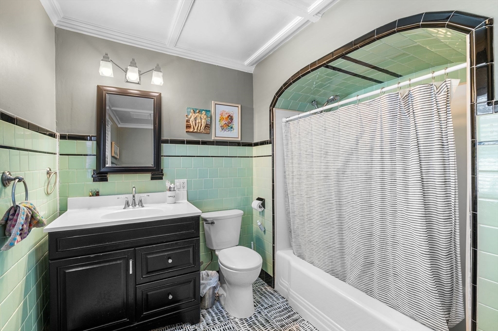 16 Wolcott Rd, Lynn, MA Photo #28