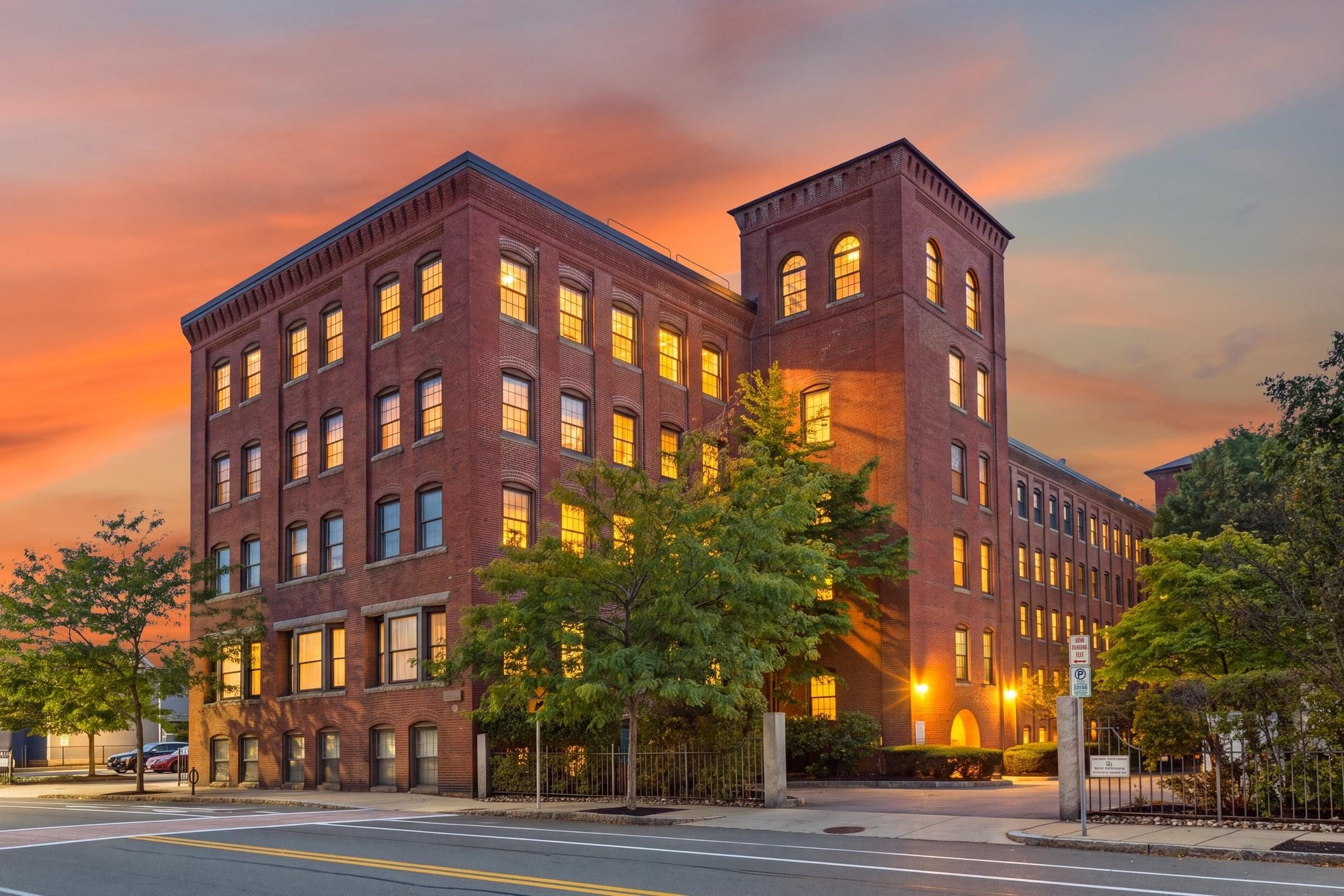Photo of 50 Rantoul ST #501, Beverly, MA