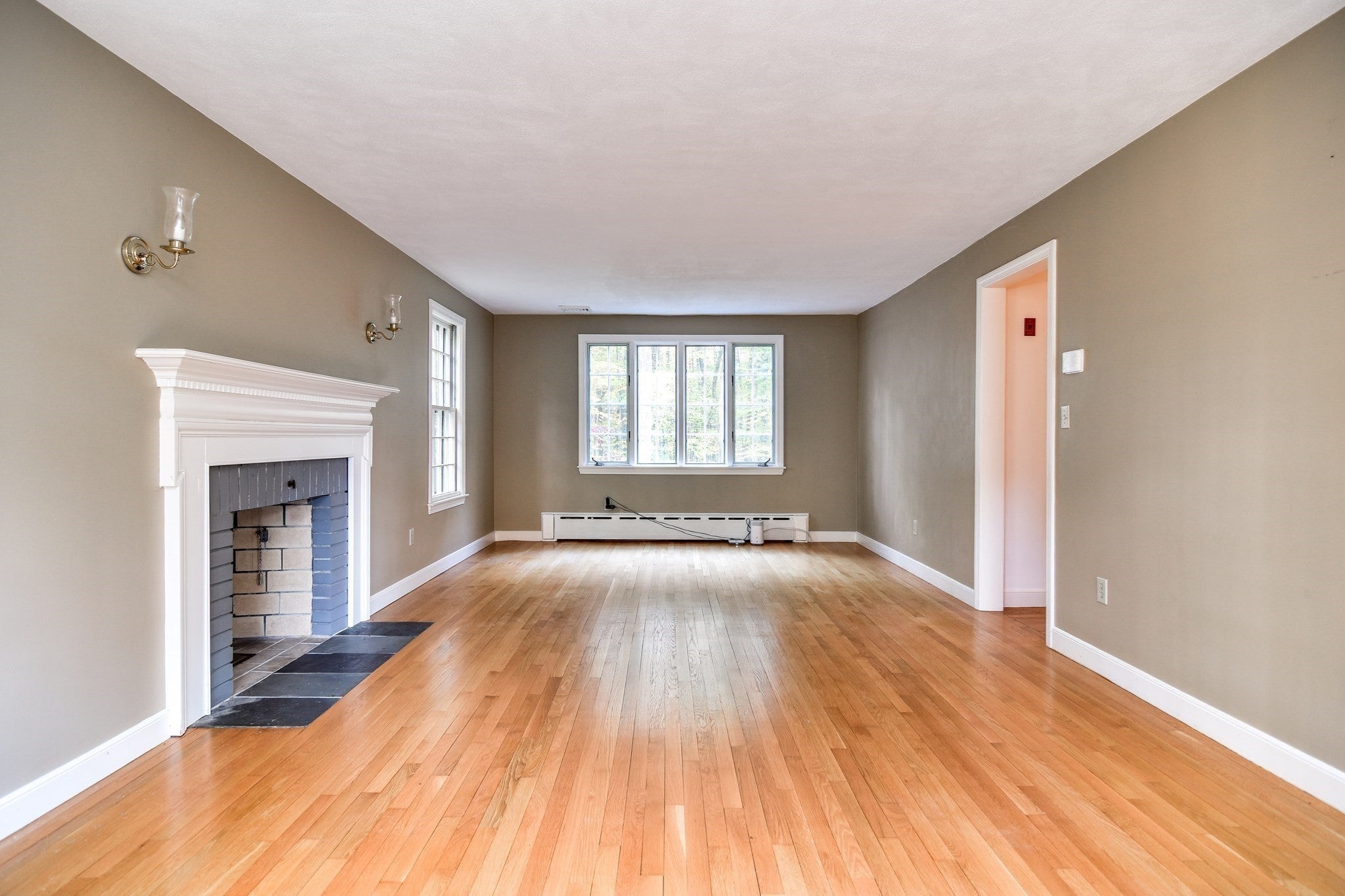 15 Juniper Ln