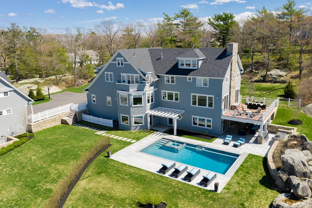 17 Mohawk Way
