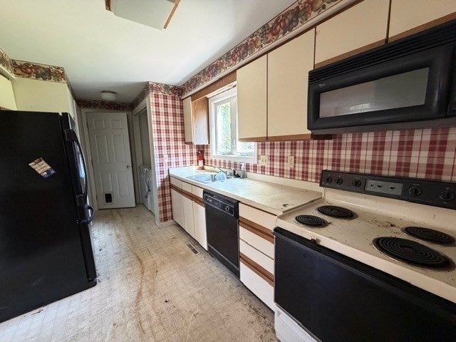 163 Whittier Meadows Drive #163, Amesbury, MA Photo #9
